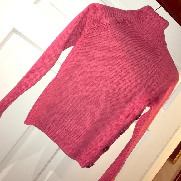 A Beautiful Coral sweater!