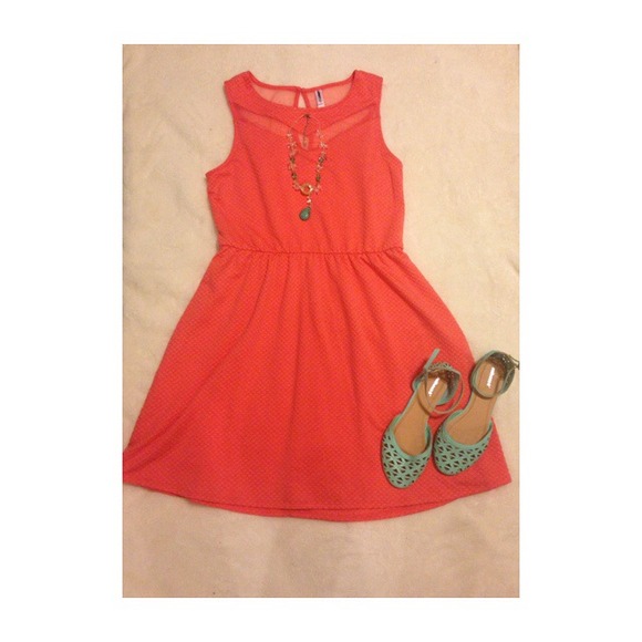 Gorgeous Coral Dress!