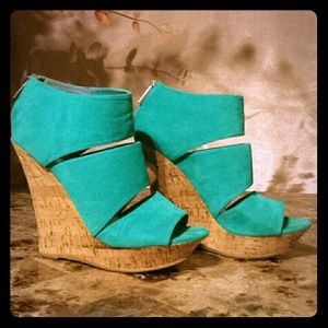 Teal wedges
