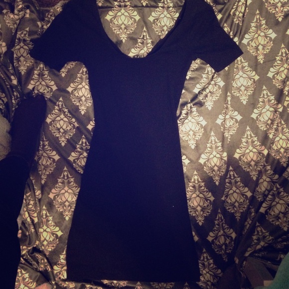 Body con black dress open back