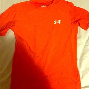 Underarmor heat gear tshirt