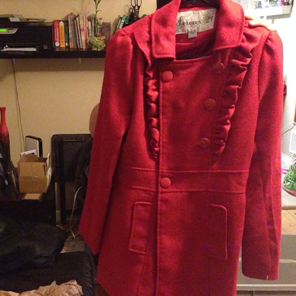 Red coat - Picture 1 of 3
