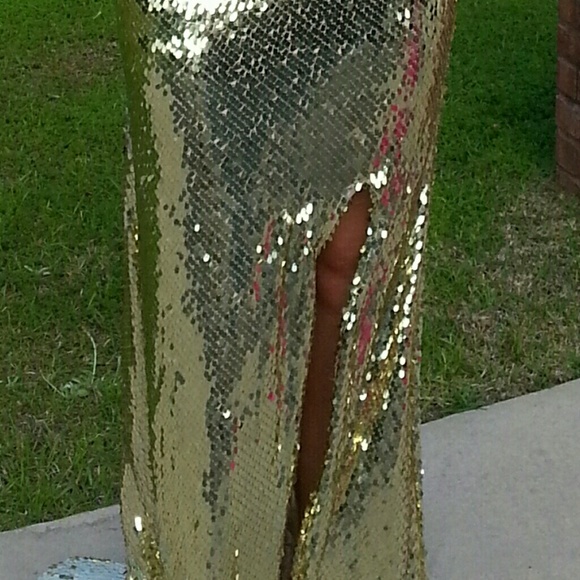 Prom dress - Picture 2 of 4