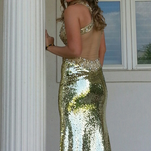 Prom dress - Picture 3 of 4