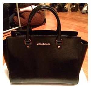 Michael Kors Black Patent Leather Selma Large