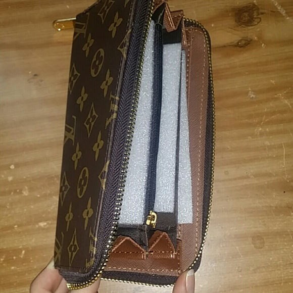 Louis vuitton wallet