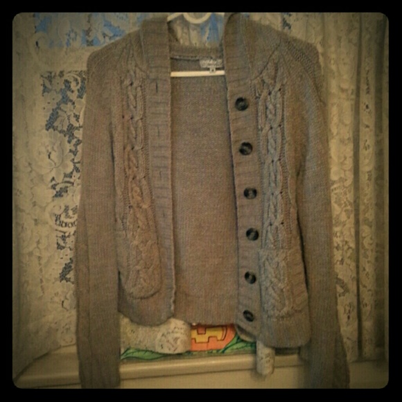 Gray kids sweater w/ buttons & hood