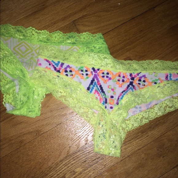 Pink VS underwear💜