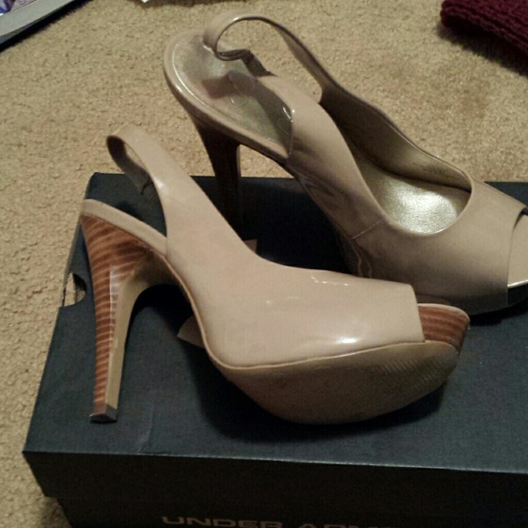 Jessica Simpson heels 8.5