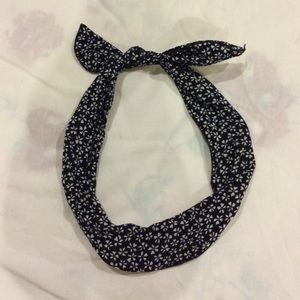 Brandy Melville headband