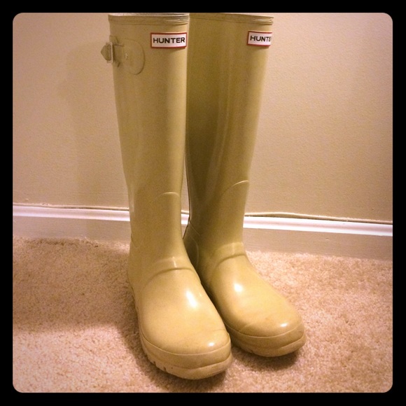 Size 9 Hunter Rain Boots
