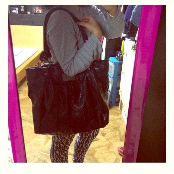 Vera Wang bag