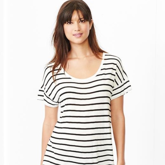 Gap fluid stripe shirttail tee