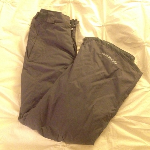Columbia insulated snowboard/ski pants Small Short