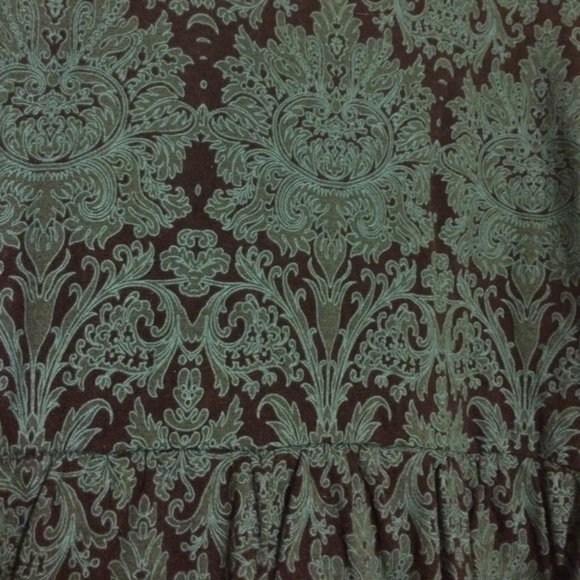 Green Pattern Dress - Picture 2 of 3