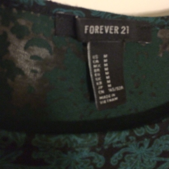 Green Pattern Dress - Picture 3 of 3