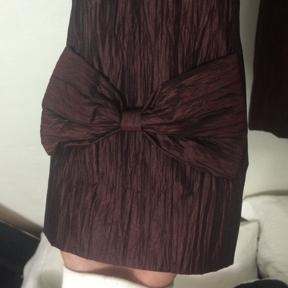 Burberry Red Bow Trenchcoat - Picture 4 of 4