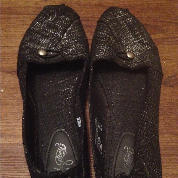 AMAZINGLY Glittery Black Flats shoes - Size 10