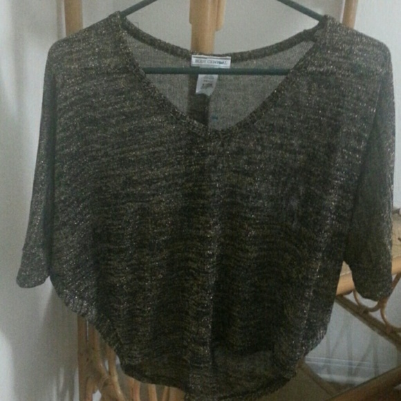 Black w/gold metallic top