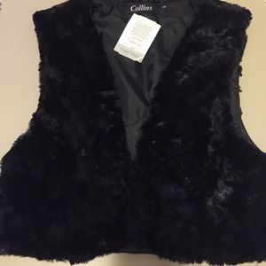 NWT Fake fur vest