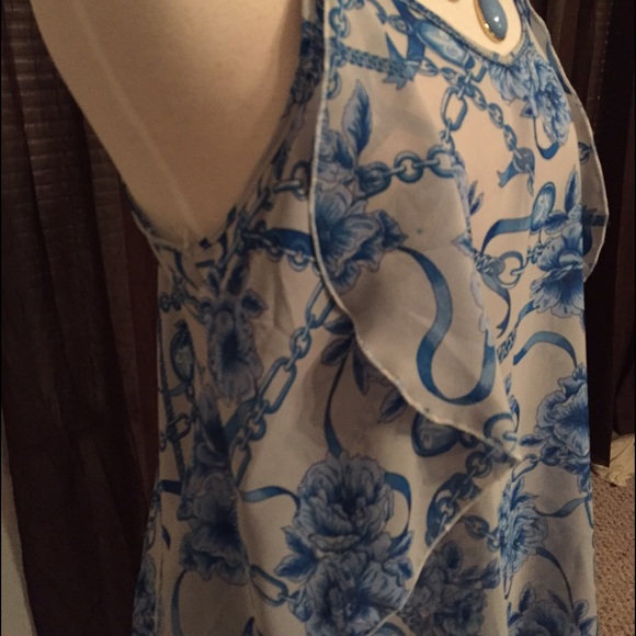 Sold in Bundle! Floral Spring Top - Picture 4 of 4