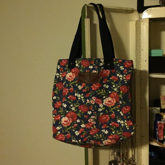 Abercrombie & Fitch floral tote