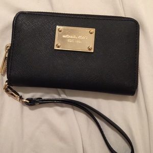 Michael Kors Wristlet