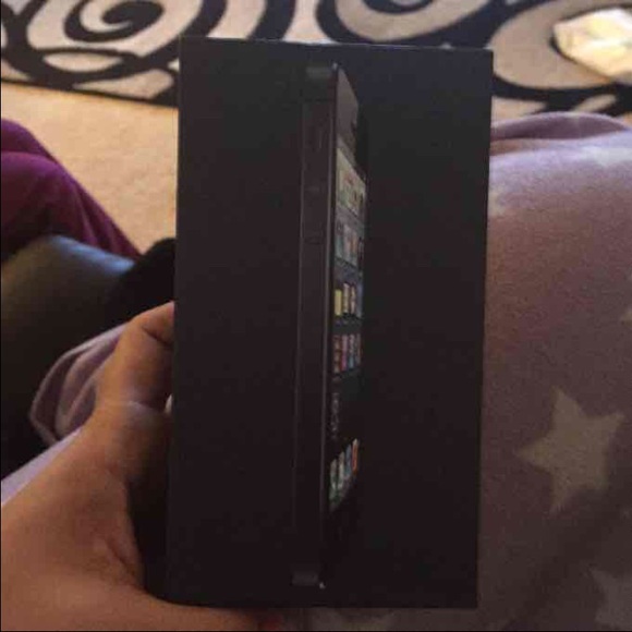 iPhone 5 16gb❌SOLD❌ - Picture 3 of 3