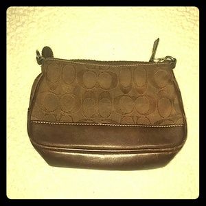 Coach Make-Up/Clutch