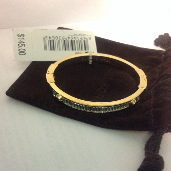 Flash Sale Michael Kors Gold-Tone hinge bracelet