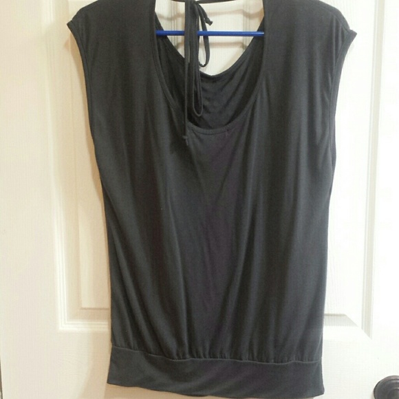 Top - Picture 2 of 2