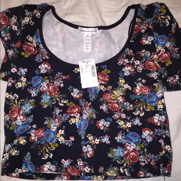 Crop top
