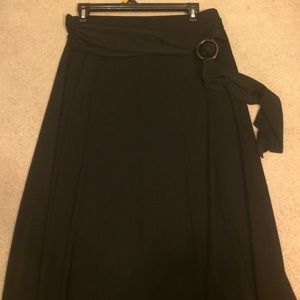 black knee length skirt