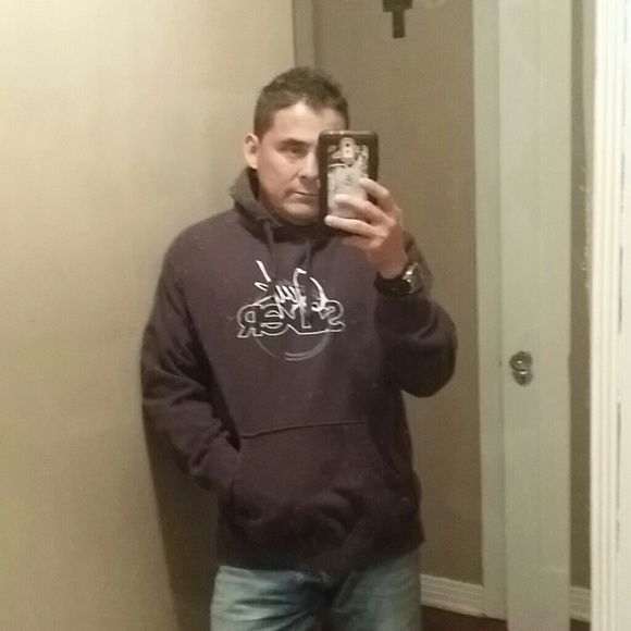 Pullover sweater/hoodie