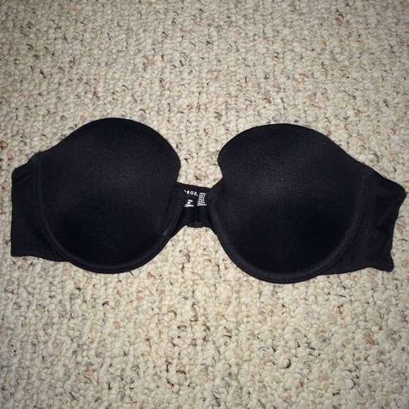 Black strapless bra!