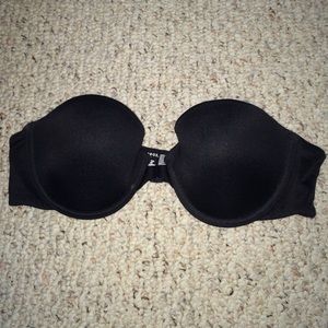 Black strapless bra!