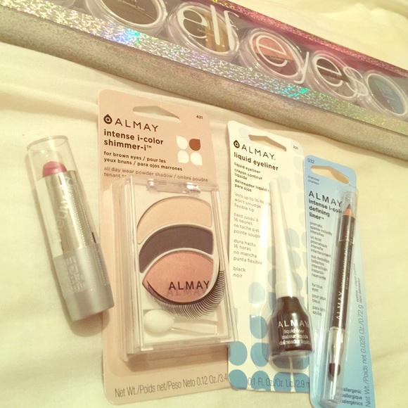 Makeup Goodies!!! - Picture 1 of 4