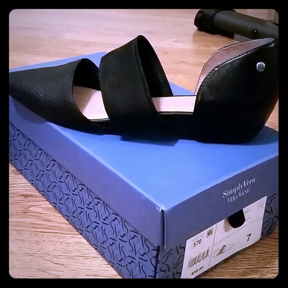 Vera Wang shoes