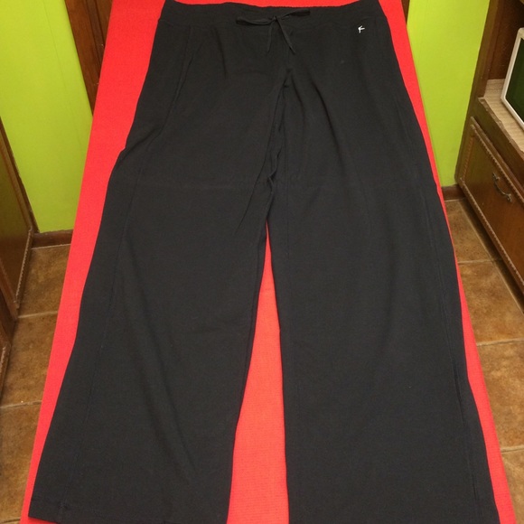 Danskin Now Loose Pants