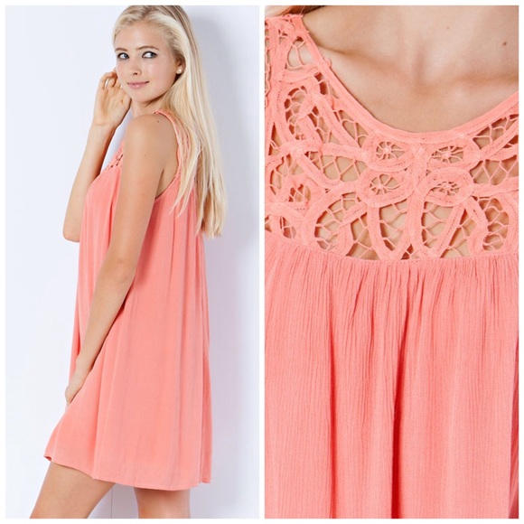 ❌SOLD OUT ❌ Lattice & Lace dress - Picture 2 of 3