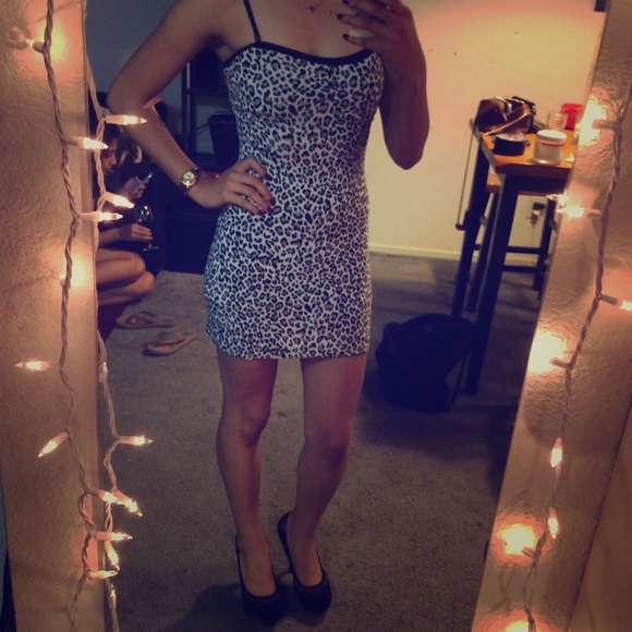Guess dress