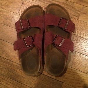 Size 37 (7 in US) Maroon Birkenstocks