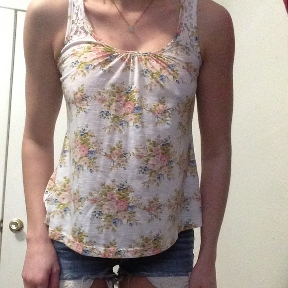Floral lace back spring tank top.