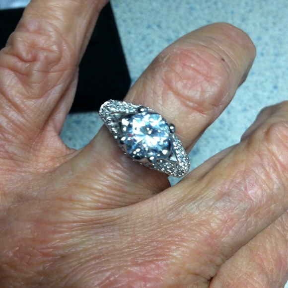 Ring FINAL REDUCTION - Picture 3 of 4