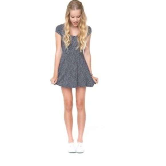Brandy Melville Bethan dress