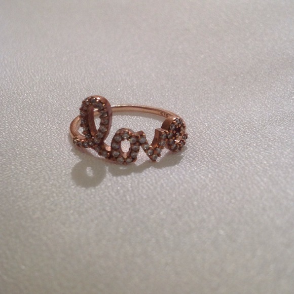 LOVE rhinestones ring