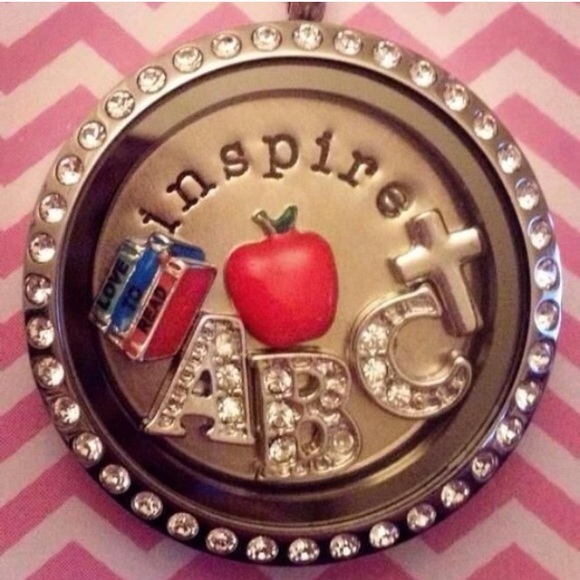 Origami Owl plate stamped "inspire"