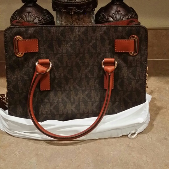 Authentic Michael Kors Hamilton (NWOT) - Picture 2 of 4