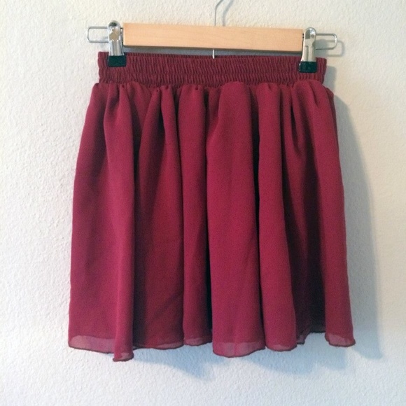 Wine red double-layered chiffon skirt