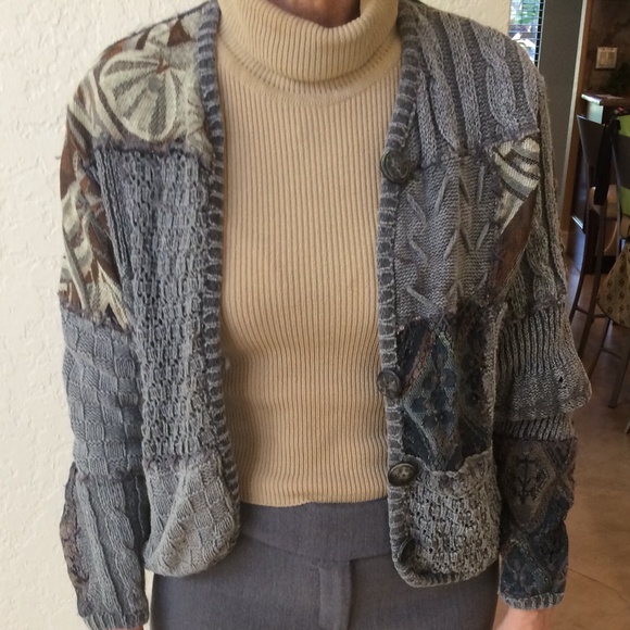 Sweater - Picture 1 of 3